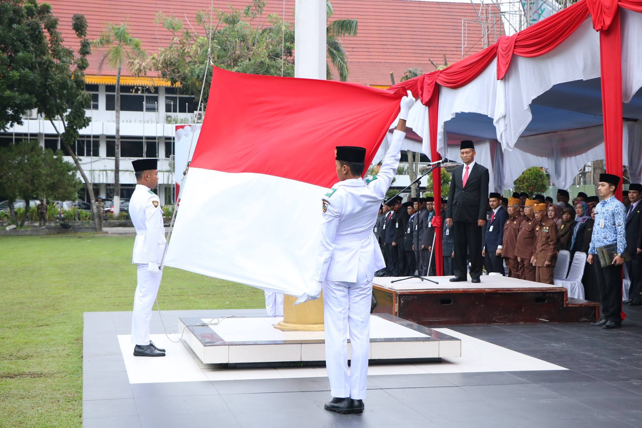 Upacara hari Pahlawan