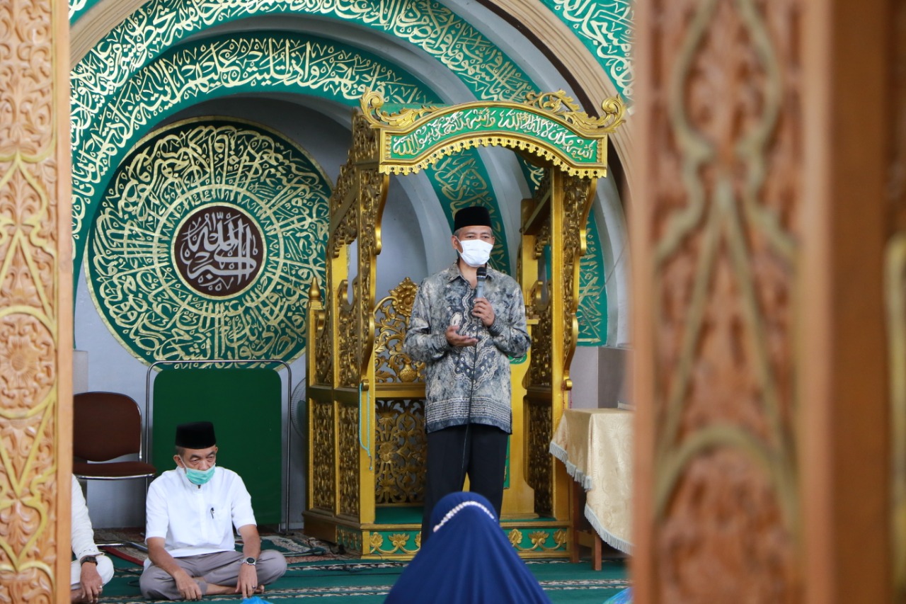 Wawako memberi sambutan kepada Jamaah