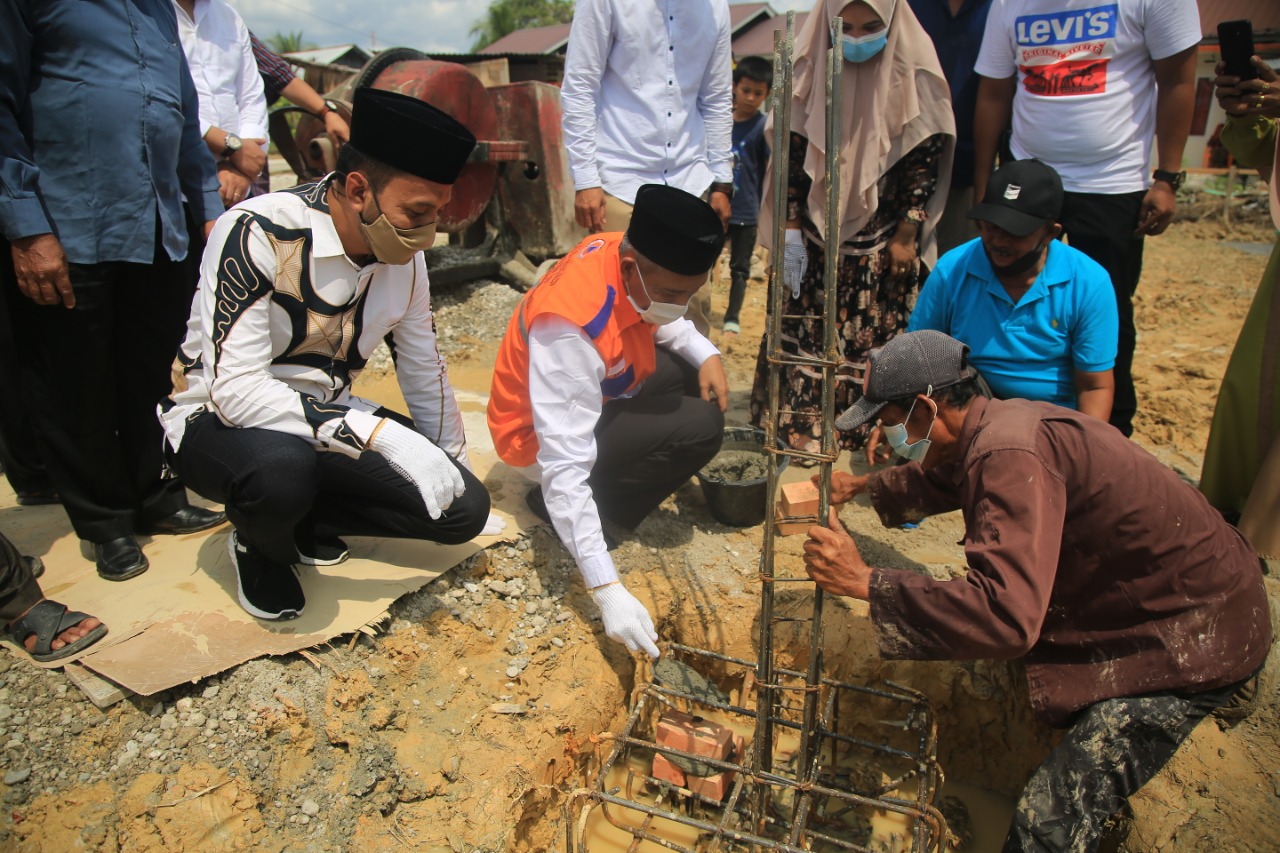 Peletakan Batu Pertama Pembangunan Musholla Al Ikhlas