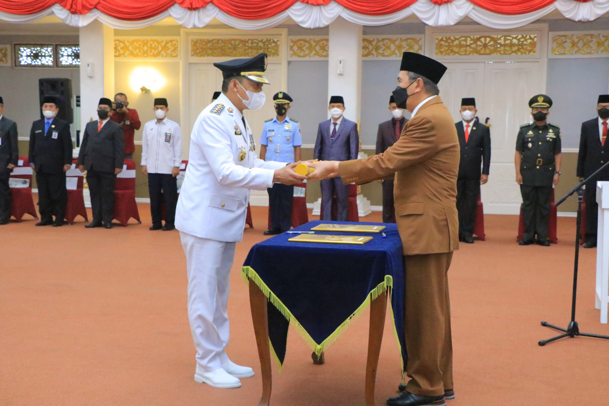 Pengambilan sumpah jabatan dan pelantikan penjabat Walikota Pekanbaru Muflihun, S.STP., M.AP