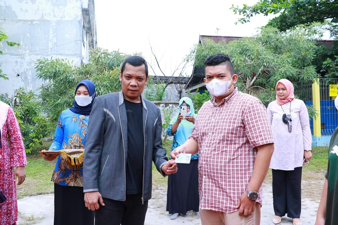 Eratkan Silaturahmi Bersama Warga, Pj Wali Kota Pekanbaru Hadiri Kadoku KTP-El di Kecamatan Sukajadi