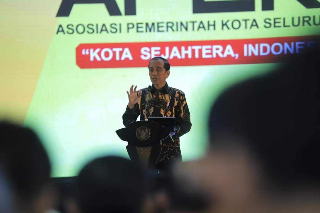 Presiden Jokowi Membuka Sekaligus Memberi Sambutan Rapat Kerja Nasional Asosiasi Pemerintah Kota Seluruh Indonesia (Rakernas Apeksi) XVII