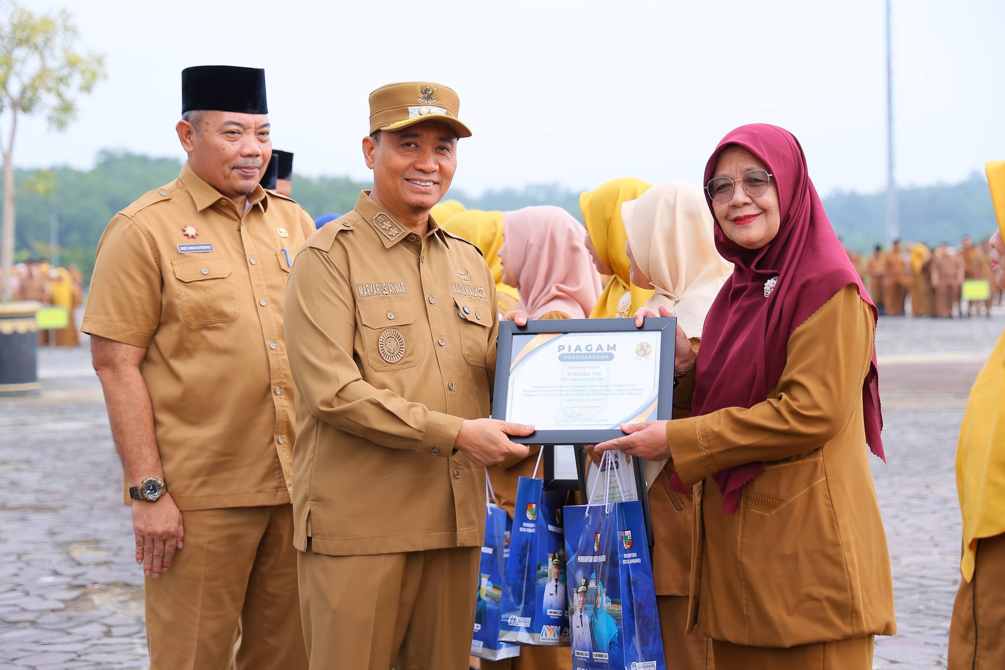 36 ASN Purnabakti, Wawako Pekanbaru: Pensiun Bukan Akhir Pengabdian, Tetap Jadi Teladan