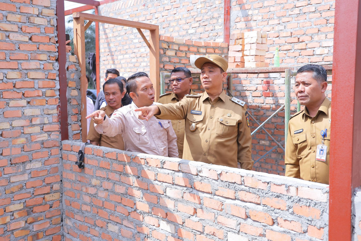 Markarius Anwar Tinjau Pembangunan Dapur MBG di Okura, Pemko Dukung Program Makan Bergizi Gratis