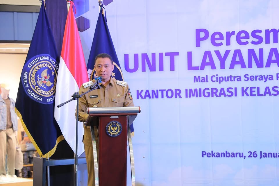 Wawako Menghadiri Peresmian Unit Layanan Paspor(ULP)