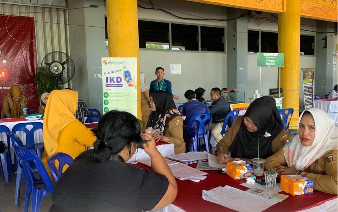 Image : Disdukcapil Pekanbaru Buka Layanan LOMAK di Stadion Rumbai