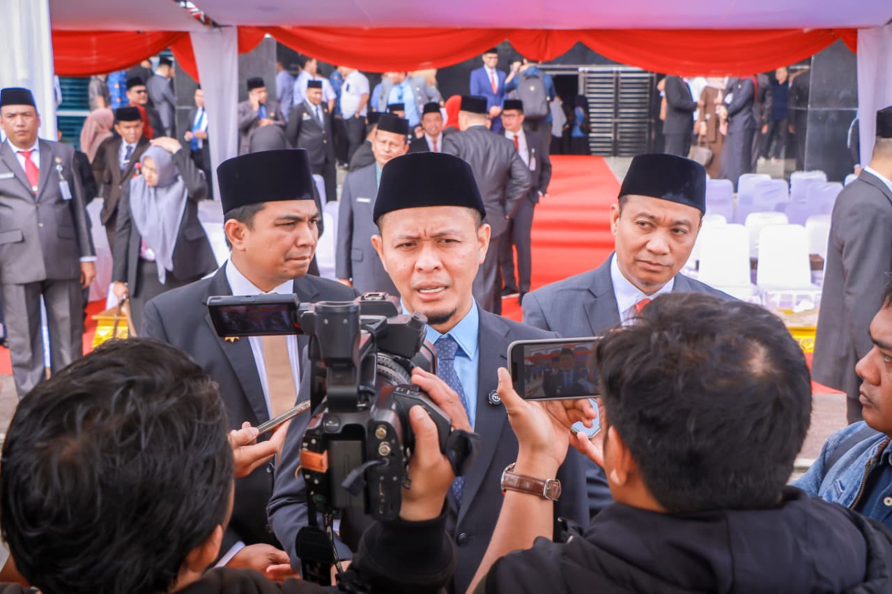 APBD Perubahan Pekanbaru Disahkan, Wali Kota Fokus Selesaikan Tunda Bayar