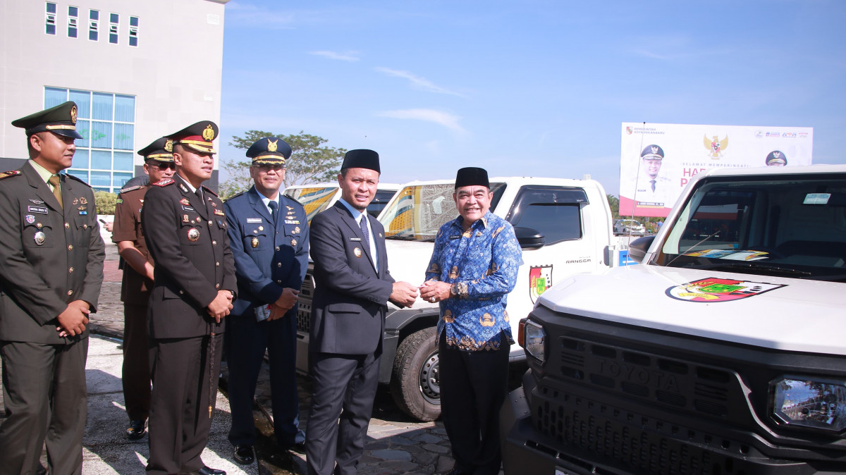 Bantu Jaga Kebersihan Lingkungan, Setiap Kecamatan di Pekanbaru Dapat Mobil Operasional Pickup