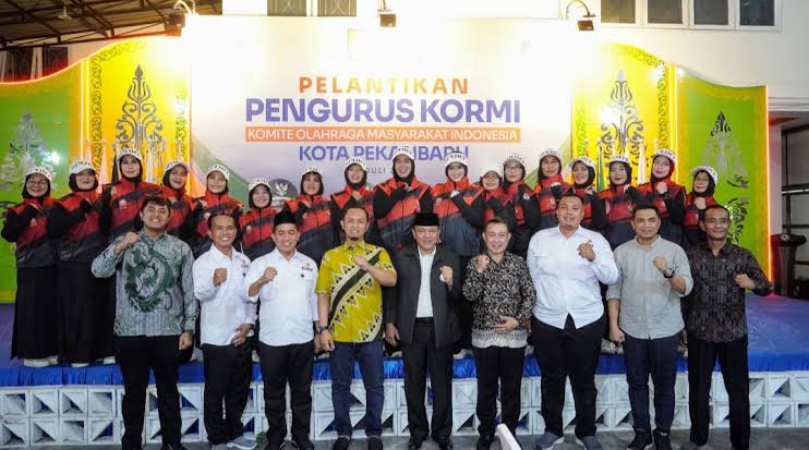 Resmi Pimpin KORMI Pekanbaru, Wali Kota Agung Ucapkan Selamat kepada Isa Lahamid