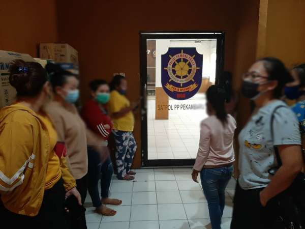 Satpol PP Pekanbaru Tangkap 11 Terapis Pijat di Jondul