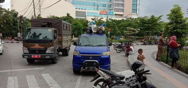 Cegah PKL Berjualan di Seputaran RTH Kacamayang, Satpol PP Rutin Lakukan Patroli