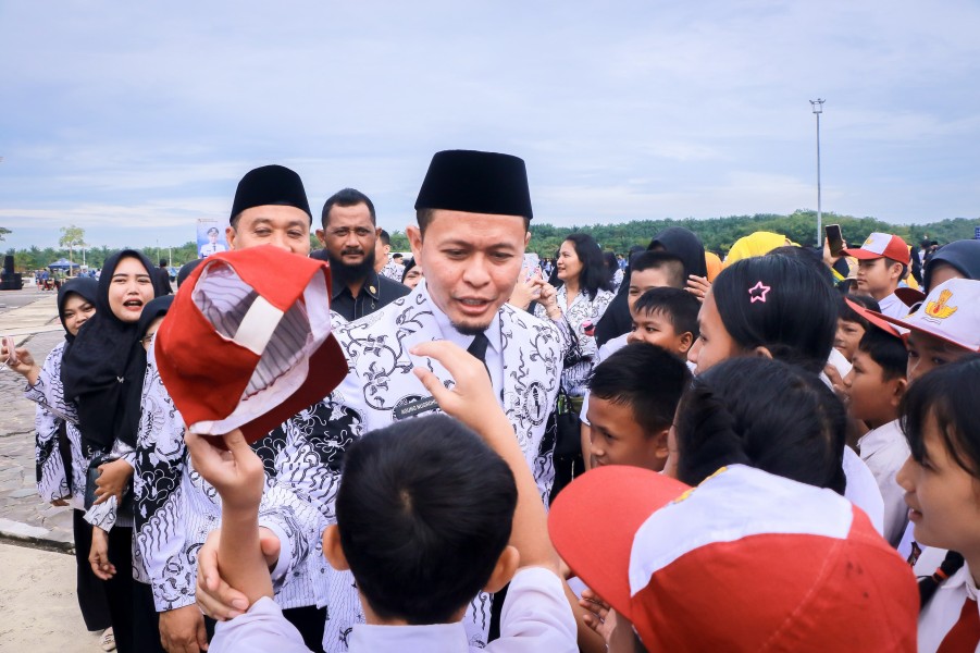 Wali Kota Pekanbaru Ingatkan Kepala Sekolah dan Guru Tidak Tinggalkan Tugas pada Jam Belajar