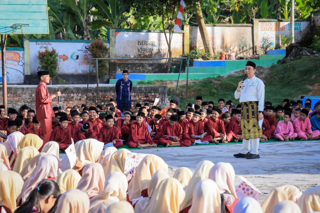 KPA Goes to School Sasar Pelajar SMP, Pemko Pekanbaru Perkuat Edukasi Pencegahan HIV/AIDS