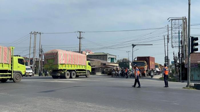 Dishub Tempatkan Petugas di Tiga Titik Cegah Truk Tonase Besar Terobos Rambu Larangan