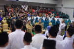 Image : Walikota Kukuhkan 152 Ketua RT dan Ketua RW Kecamatan Binawidya Periode 2026-2031