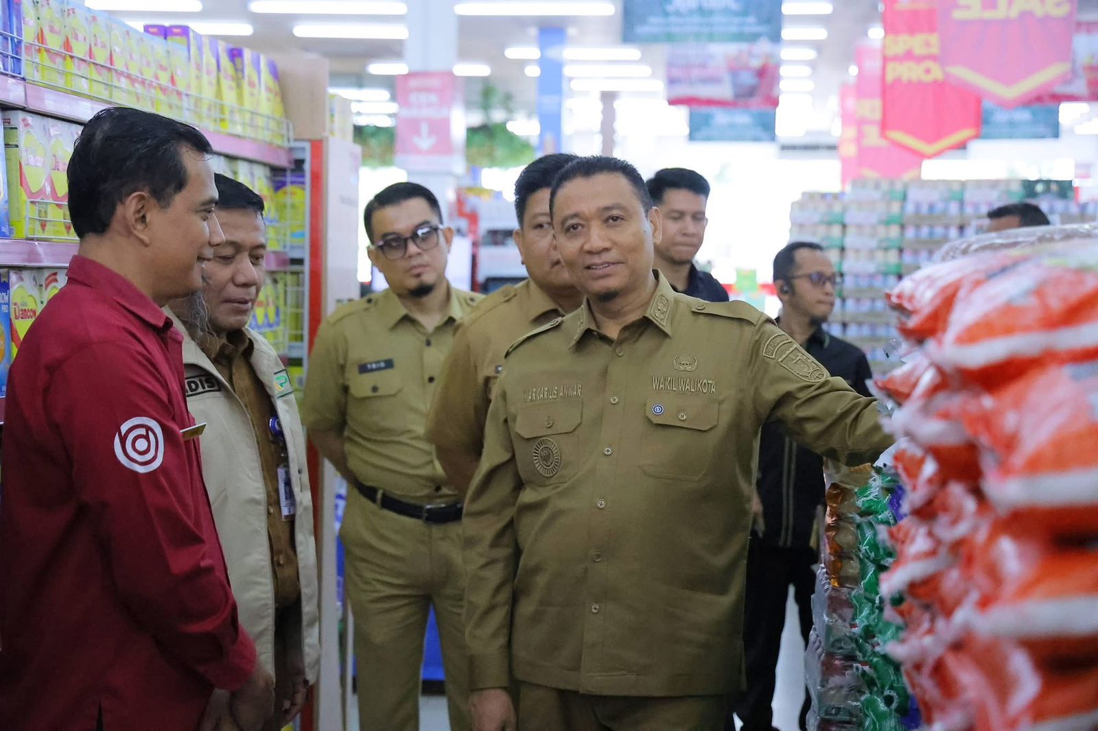 Wawako Pekanbaru Ingatkan Pengelola Ritel Modern Jangan Jual Bahan Pokok di Atas HET