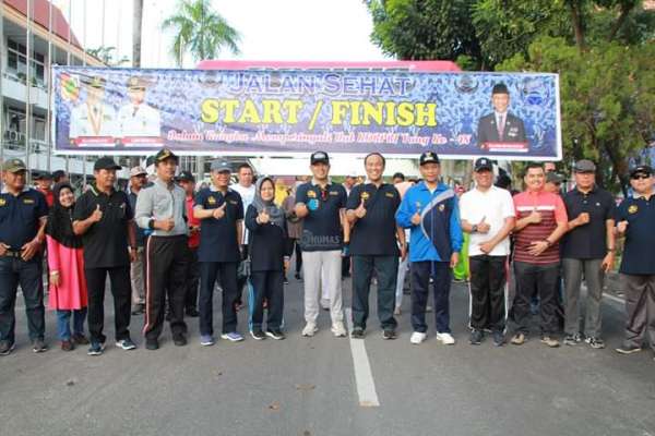 Meriahkan HUT Korpri, ASN Pemko Pekanbaru Jalan Sehat Bersama