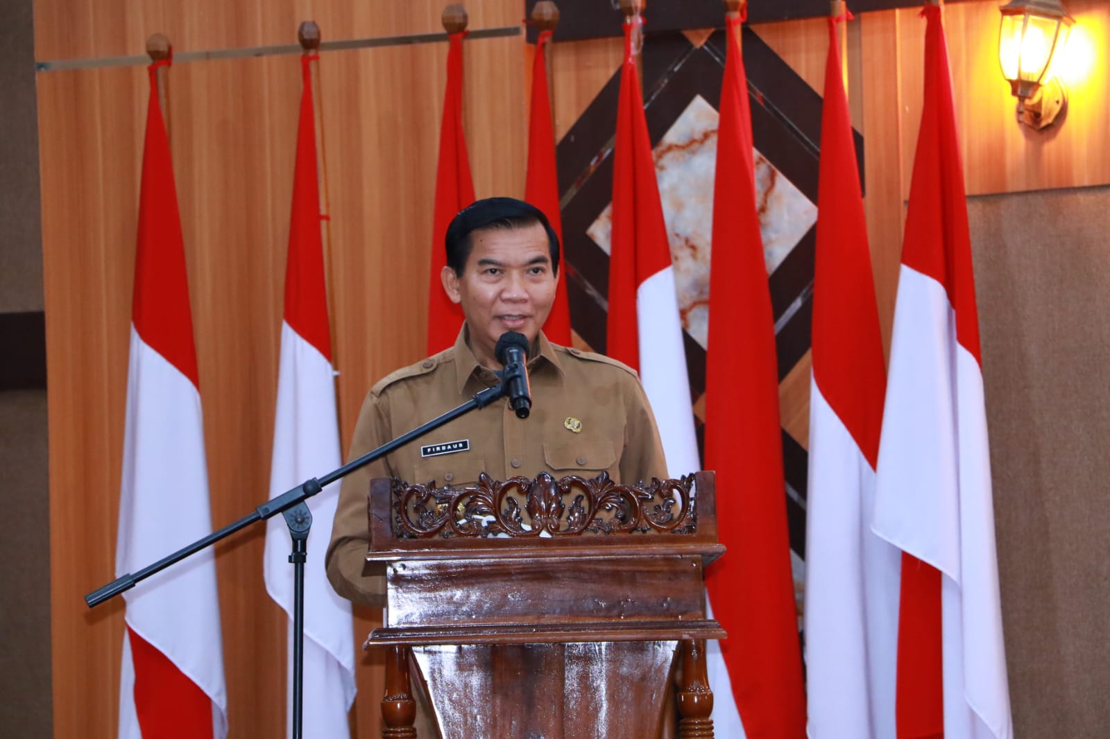 Image : Wali kota jadi Pembicara Utama di Seminar Literasi Guru Pekansikawan