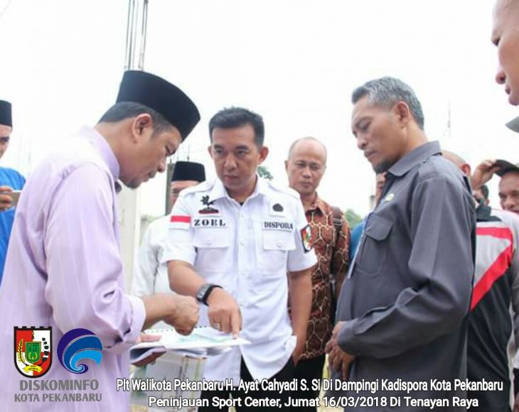 Plt Wali Kota Tinjau Pembangunan Gedung Sport Center di Tenayan Raya