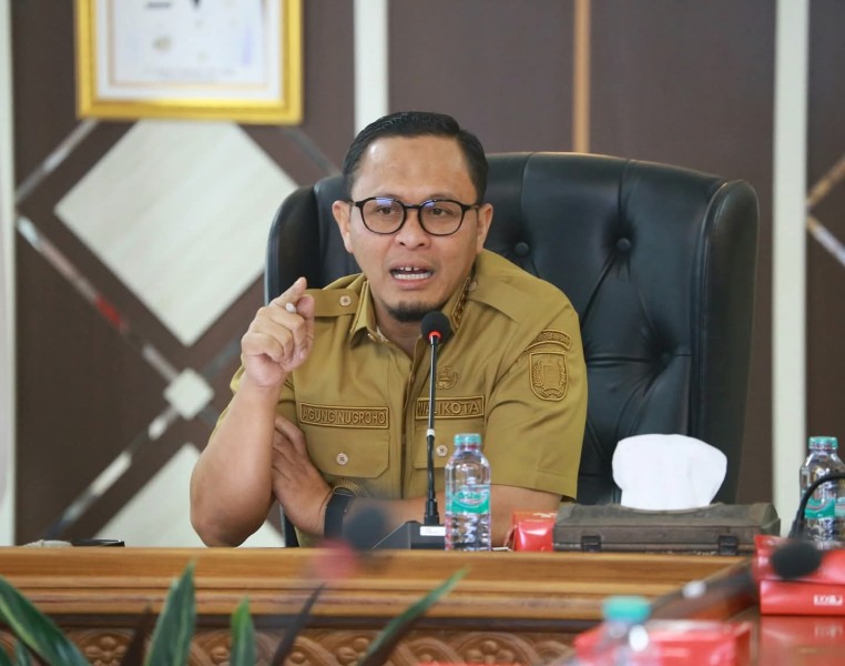 Wako Pekanbaru Ancam Potong TPP Pegawai yang Sembarangan Merokok di Perkantoran