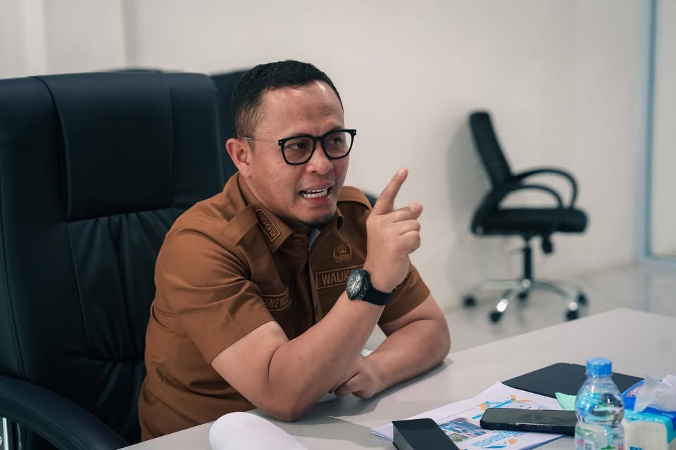 Gebrakan Wako Agung! Warga Pekanbaru Bakal Bisa Bayar PBB dan PKB dari Rumah