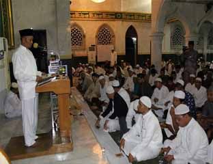Wawako Awali Safari Ramadan di Masjid Raya Senapelan