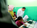 Image : Wawako Pekanbaru Meninjau Penggunaan Internet Sekolah di SDN 195 Pekanbaru