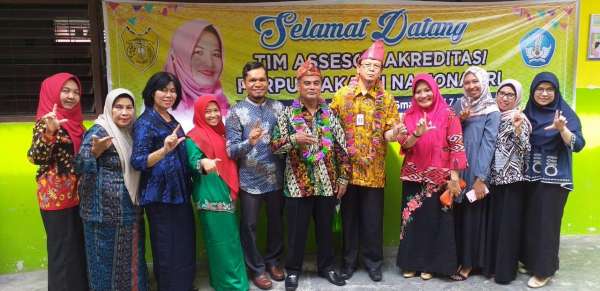 Tim Perpusnas RI Lakukan Penilaian Perpustakaan SMAN 7 Pekanbaru