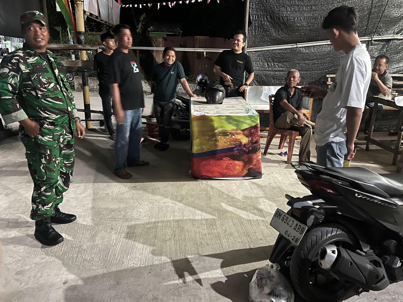 Tim Gabungan Tangkap Seorang Warga Buang Sampah Sembarangan di Kutilang Sakti