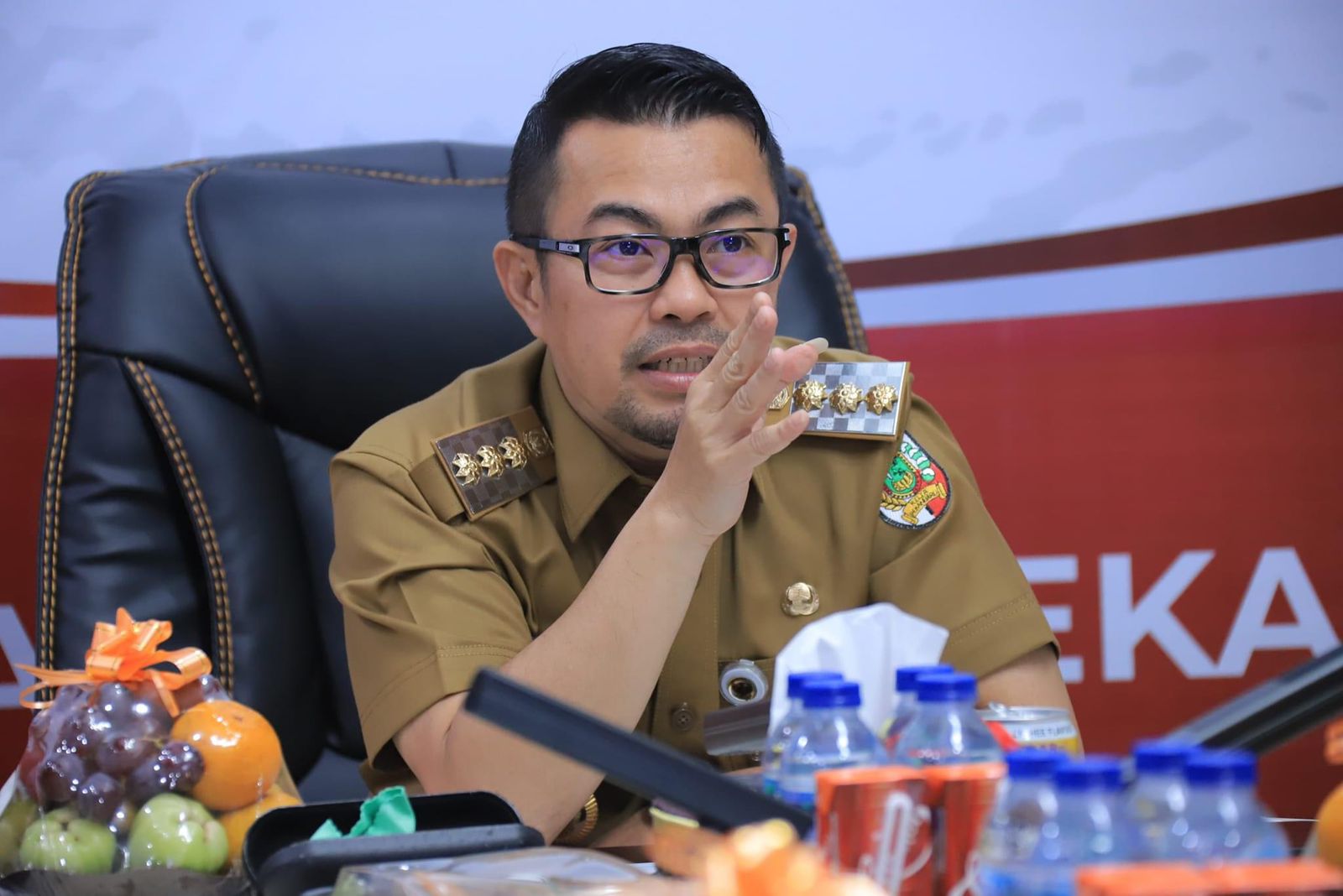 Pj Wali Kota Pekanbaru Ajak Kandidat Wali Kota Fokus pada Pelayanan Masyarakat
