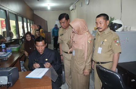 Satu Pejabat di Disdukcapil Terancam Dicopot
