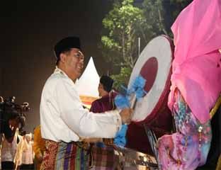 Takbir Bergema di Pekanbaru