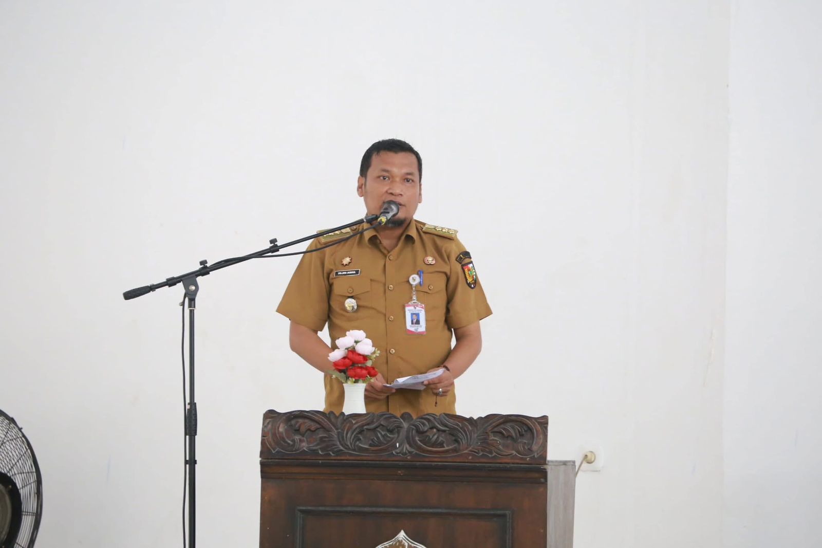 Camat Kulim Dorong Peran Aktif RT dan RW Kelola Lingkungan dan Berdayakan Warga