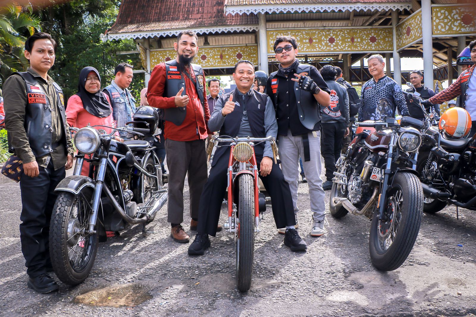 Tour Kota Bersama Bikers Koplak, Wawako Susuri Situs Bersejarah di Pekanbaru