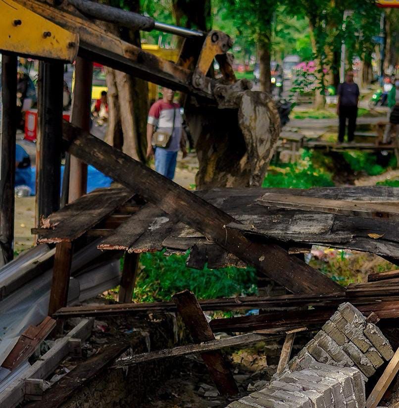 Dinas PUPR Pekanbaru Tindaklanjuti Arahan Wali Kota, Normalisasi Drainase Jalan Arifin Ahmad Dimulai