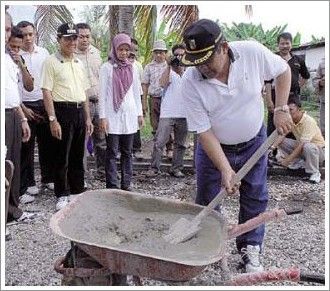Ratusan Warga Ramaikan PNPM Tenayan Raya