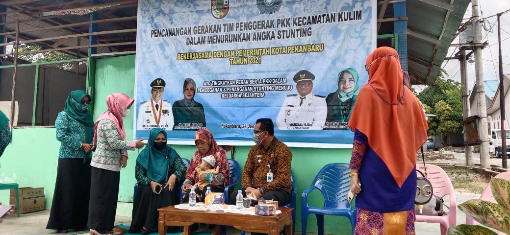 Camat Kulim Canangkan Gerakan PKK Turunkan Angka Stunting