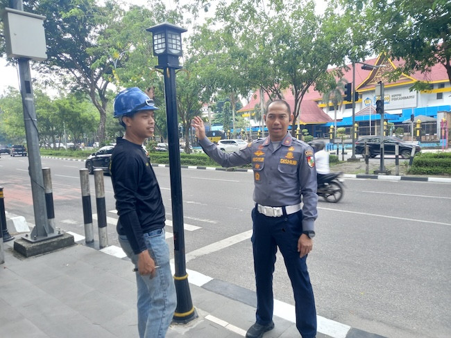 Dishub Pekanbaru Rutin Gelar Patroli Memastikan Lampu PJU Berfungsi dengan Baik
