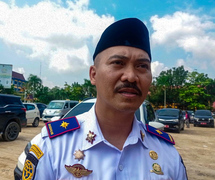 Dishub Pekanbaru Ingatkan Pengendara Kurangi Kecepatan Saat Melintas di Jalan Rusak