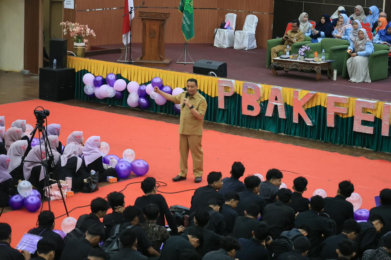 Wawako Apresiasi Kegiatan PBAK FEIS UIN Suska Riau