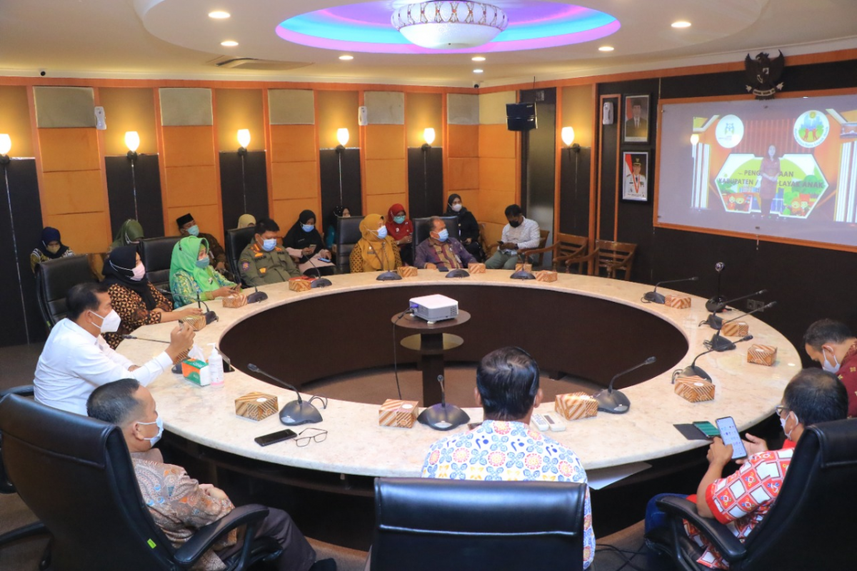 Image : Penghargaan Kota Layak Anak Kategori Nindya