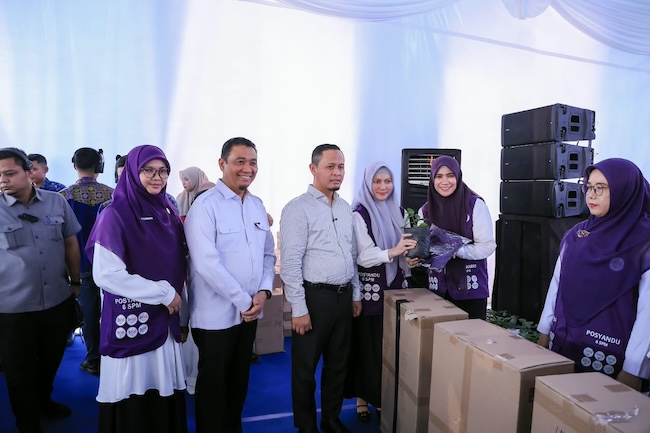 Mandiri Pangan, Pemko Pekanbaru Bagikan Ribuan Bibit Cabai Kepada Dasawisma di 15 Kecamatan