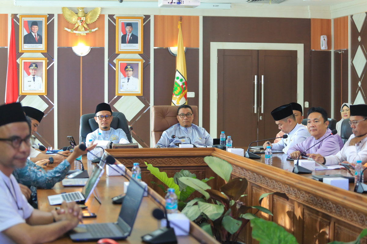Wako Pekanbaru Agung Nugroho, memimpin rapat Expose Rancangan Awal Rencana Pembangunan Jangka Menengah Daerah (RPJMD) Kota Pekanbaru Tahun 2025-2029.