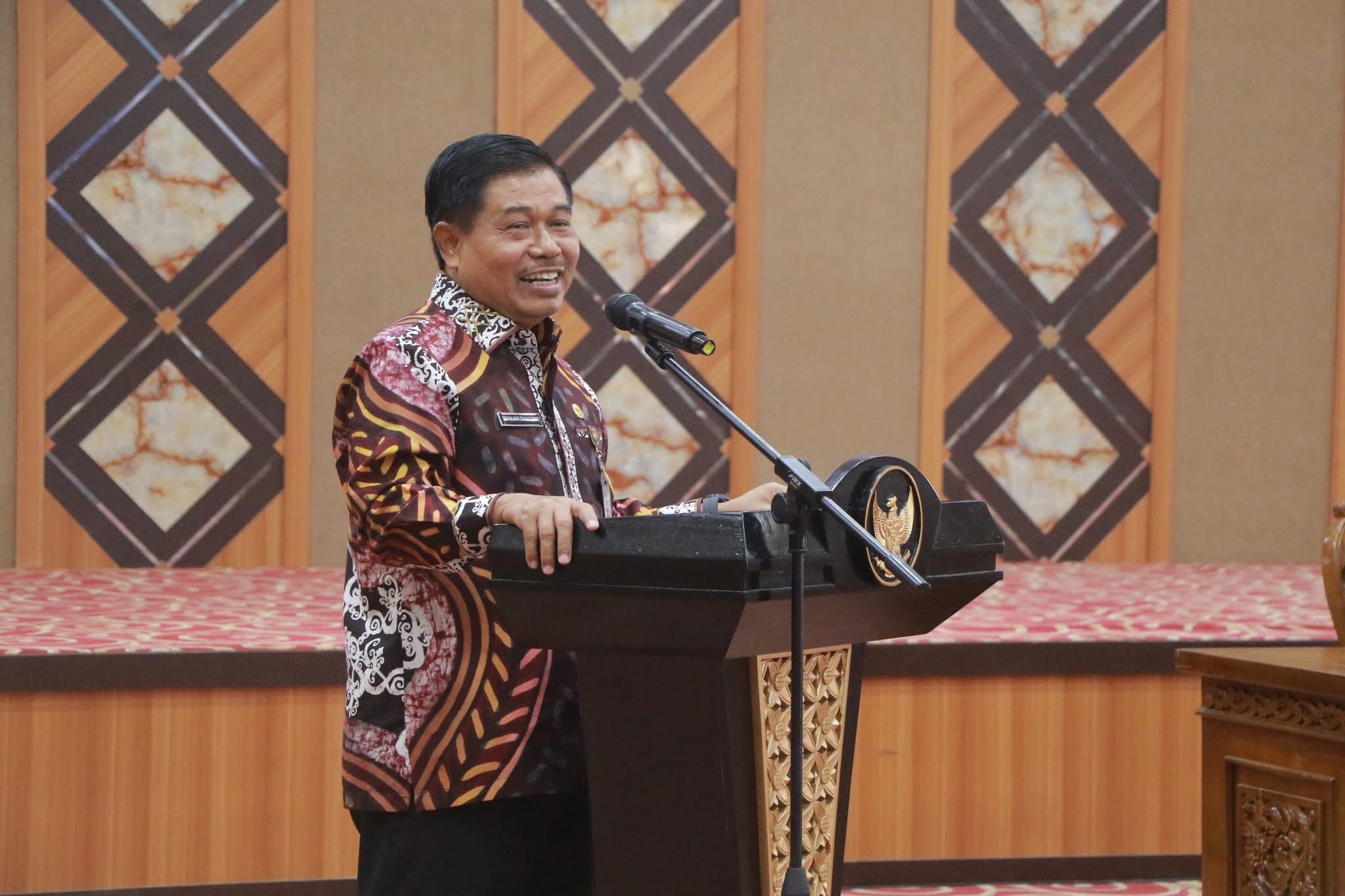 Plt Rektor Institut Pemerintahan Dalam Negeri (IPDN) Dr H Suhajar Diantoro M.Si