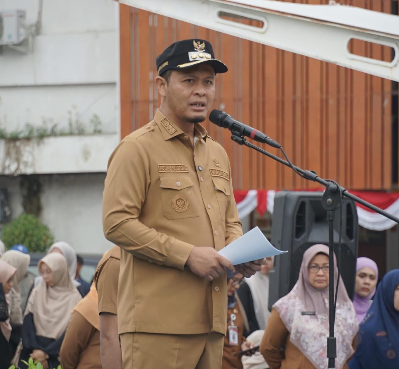 Wako Pekanbaru Pimpin Apel Pagi, Ingatkan ASN Soal Pelayanan