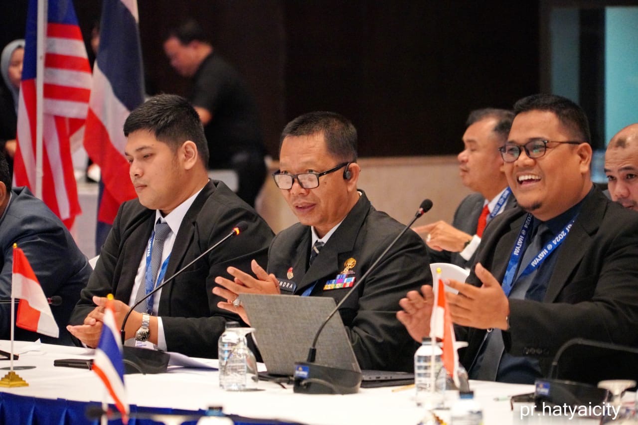 Sekdako Pekanbaru Indra Pomi Nasution menjadi Pimpinan Rapat pada pelaksanaan Green Cities Mayor Council (GCMC) Tahun 2024