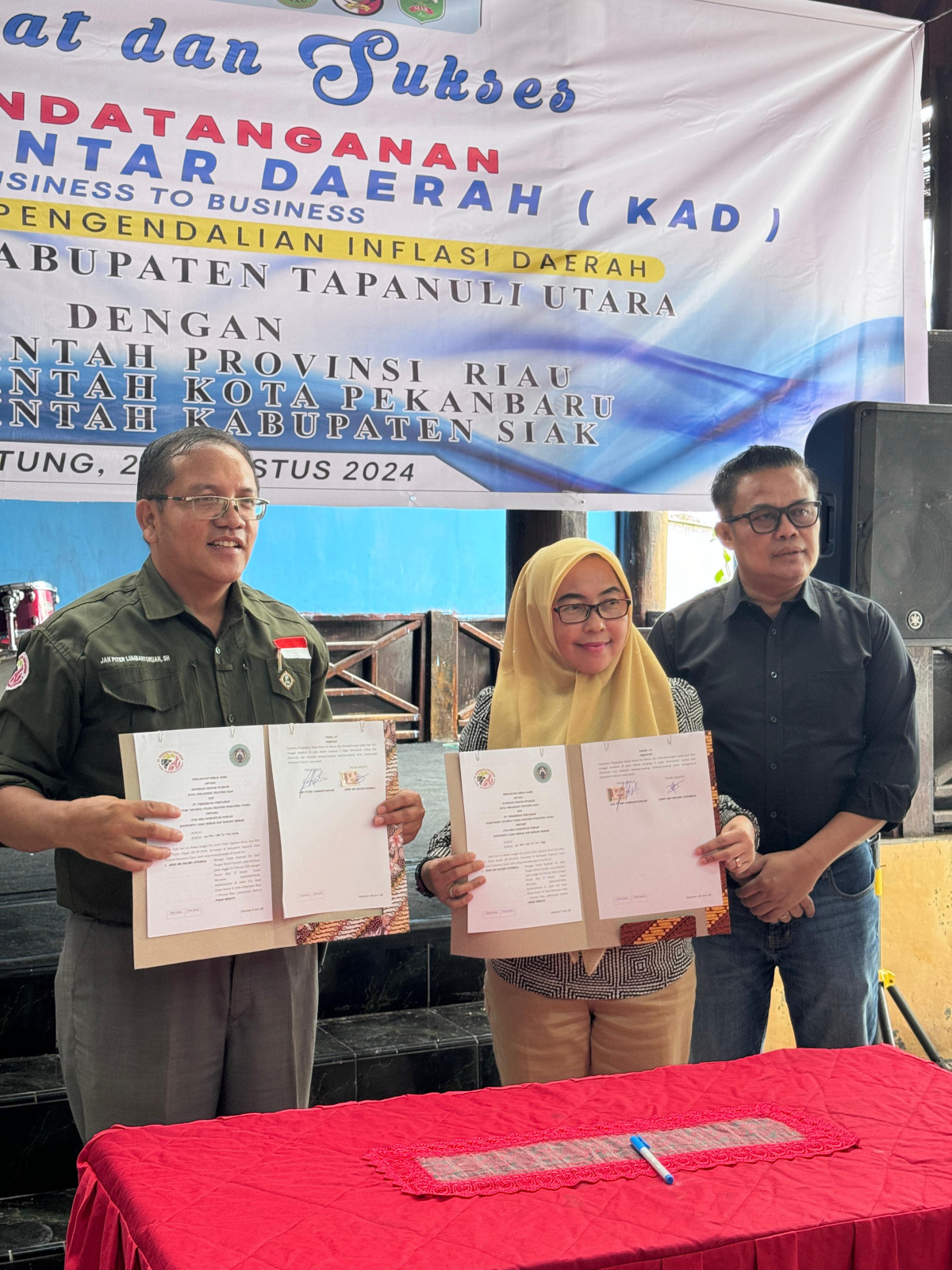 penandatanganan kerja sama business to business antara PT. Sarana Pangan Madani, Koperasi Propas Syariah dengan PT. Perseroda Pertanian Kabupaten Tapanuli Utara
