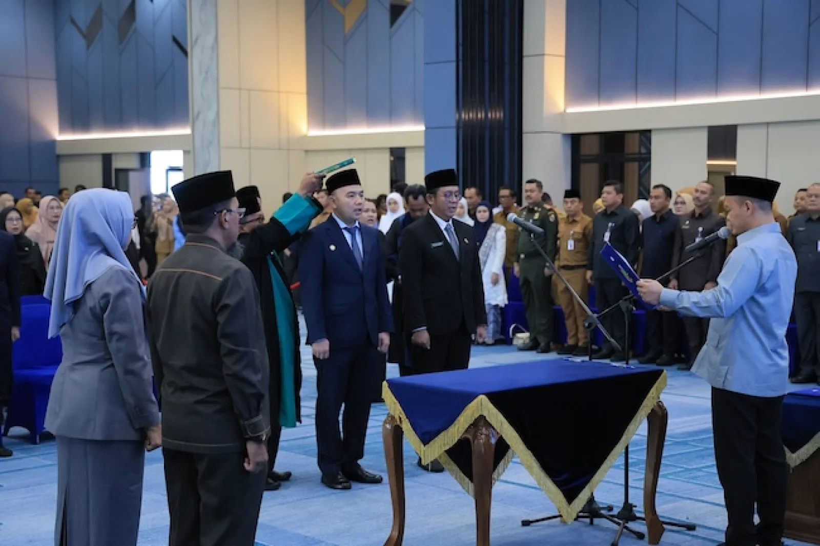 Prosesi pelantikan 