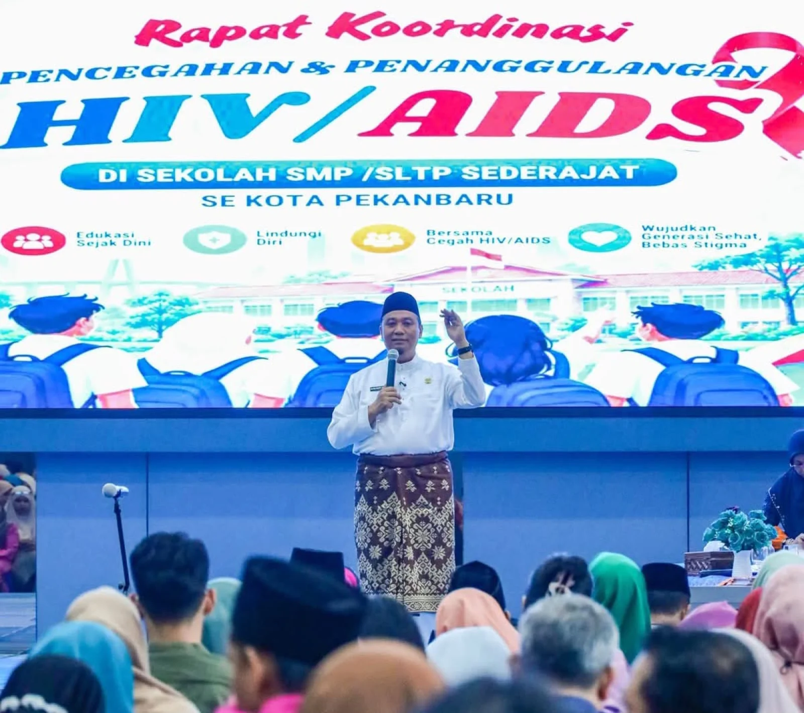 Wakil Wali Kota (Wawako) Pekanbaru Markarius Anwar