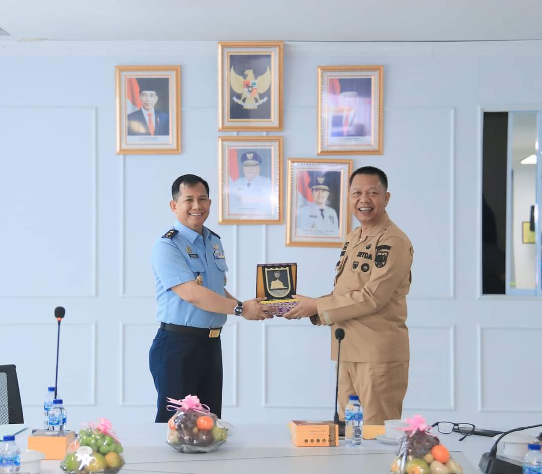 Sekretaris Daerah Kota Pekanbaru Indra Pomi Nasution, setelah menerima audiensi Ditjen Badan Peradilan Militer dan Peradilan Tata Usaha Negara MA RI